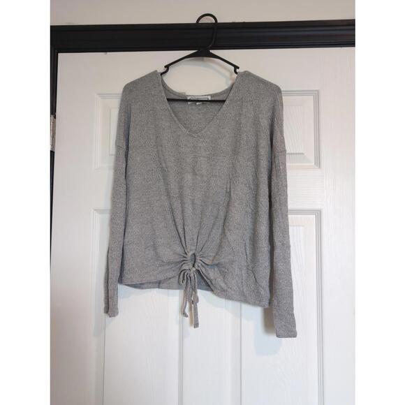 Large gray tie front sweater - Picture 1 of 5